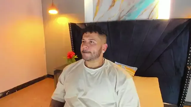 Freechat michael_hill1 on StripChat