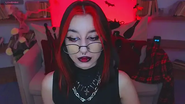 Freechat Mistress__Marcelline on StripChat