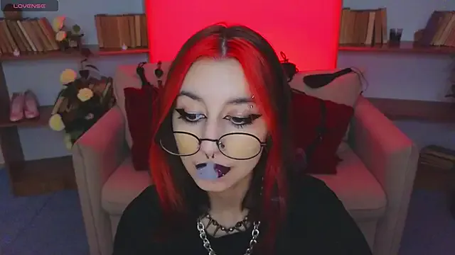 Freechat Mistress__Marcelline on StripChat