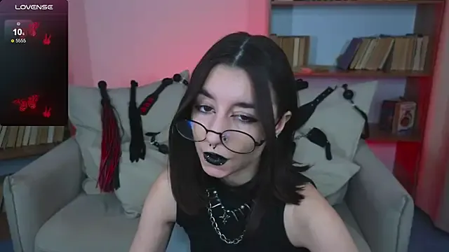 Freechat Mistress__Marcelline on StripChat