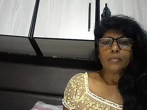 MsAttitude — Help me pay my rent  members