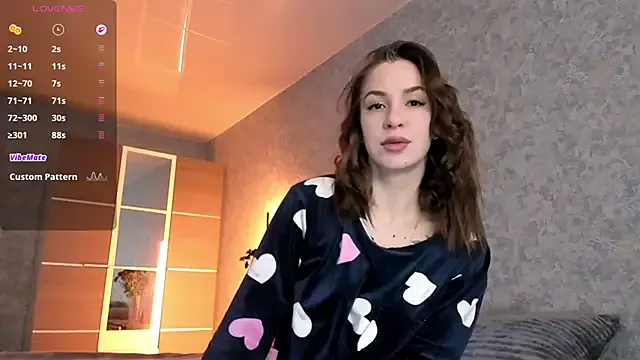 Naughty__Megan — play boobs