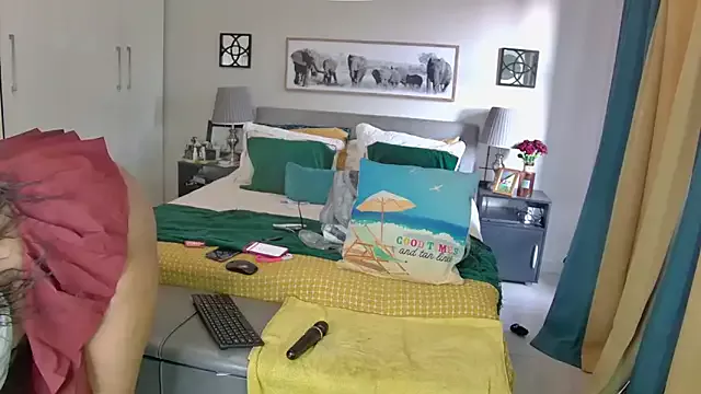 Freechat NaughtyKelly28 on StripChat