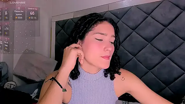 Freechat Nellyhills on StripChat