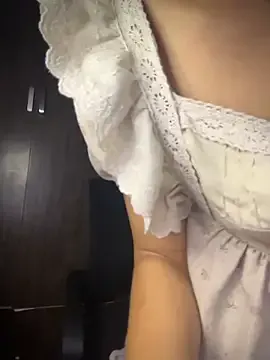 NinaHMiu — Freechat on StripChat