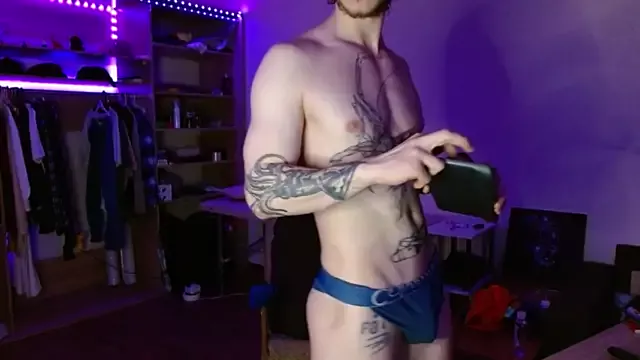 Freechat pleasure8869 on StripChat