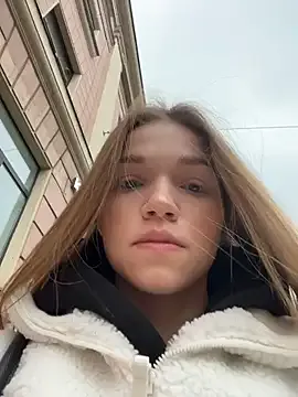 StripChat Porn_cornn is Freechat Porn_cornn — Massage BOOBS+squeez in public