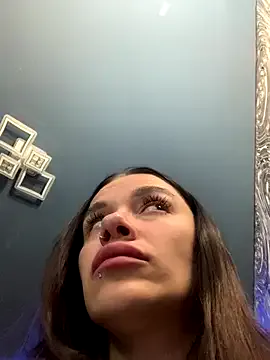 Freechat Queen_of_pain on StripChat