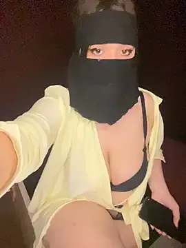 Private RooVaaN-Xx on StripChat