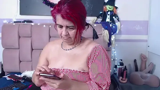 Private RoxetteMature on StripChat