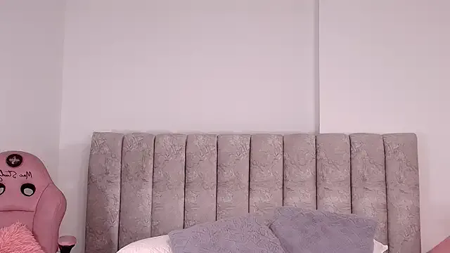 Freechat sara_lopee1 on StripChat