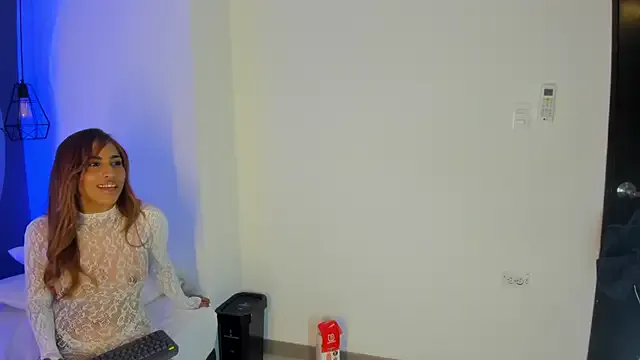 Freechat selena_monroy on StripChat