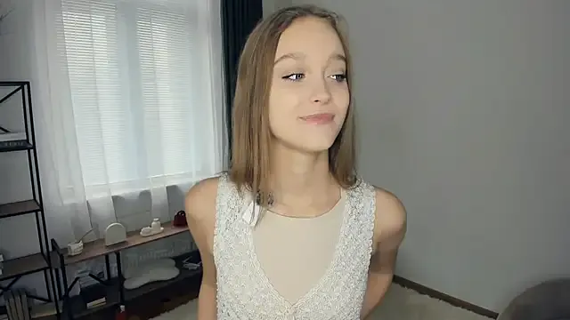 Freechat SerrenaAa on StripChat