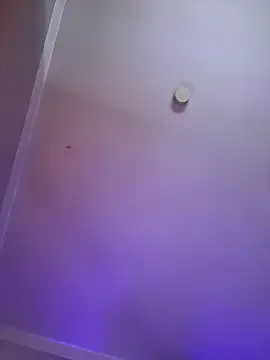 Freechat sexymelli18 on StripChat