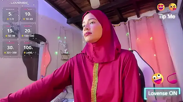 ShanaJamil — OIL IN MY ASS 