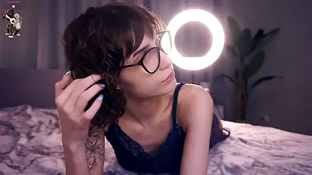 Freechat SibleyBurner on StripChat