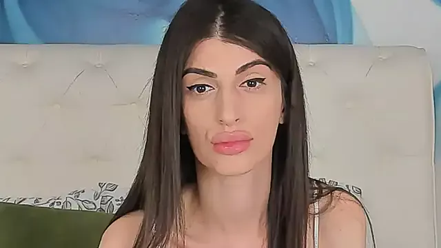 Freechat SkinnyDolly on StripChat