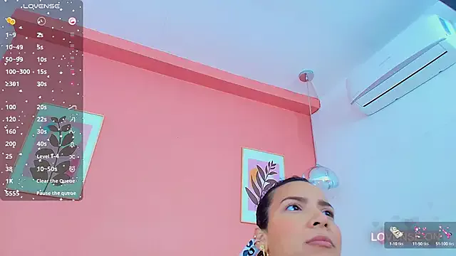 Freechat Sluttyandmature on StripChat