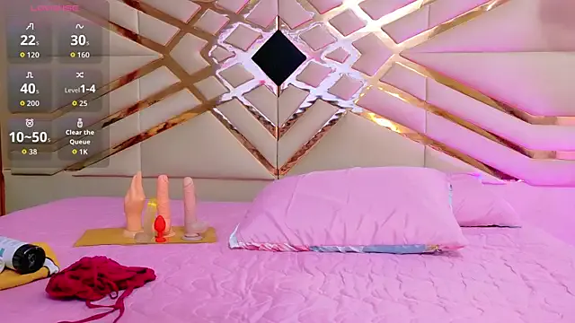 Freechat Sluttyandmature on StripChat