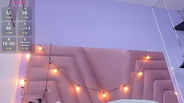 Sluttyandmature — fingers in my pussy