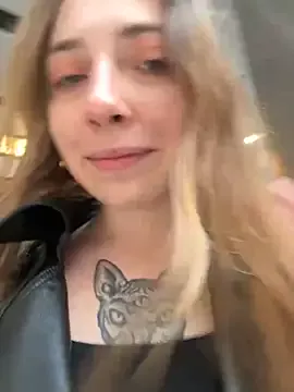 Sunny___Bunny on StripChat 