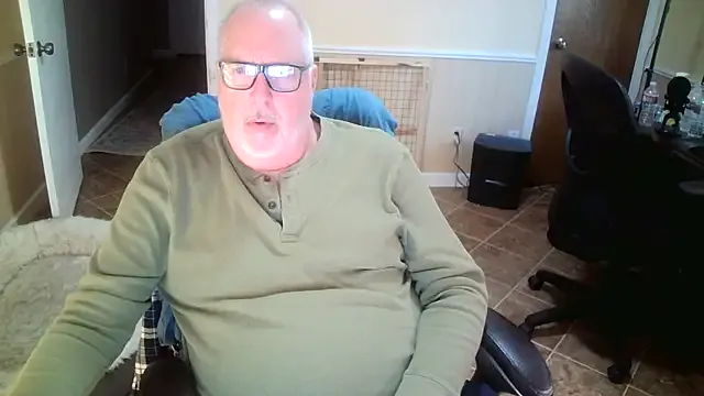 StripChat superbearboss is Freechat superbearboss — Spreading fun and nakedness around