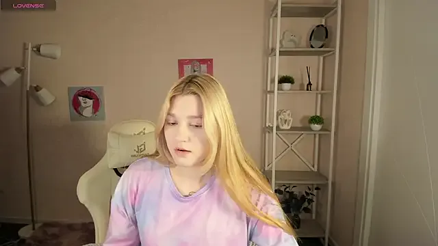 Group Sylvia_Ortiz on StripChat