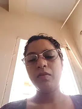 Private thanusi_2 on StripChat