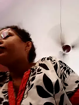 Private thanusi_2 on StripChat