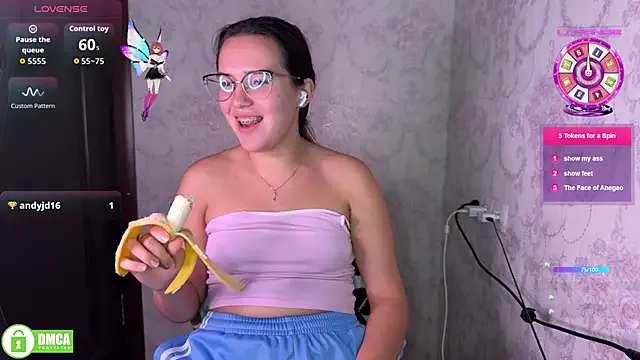 the_princese — Take off my shorts and spank my ass