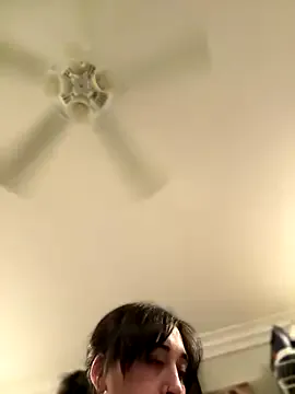 Freechat ThicBunz on StripChat