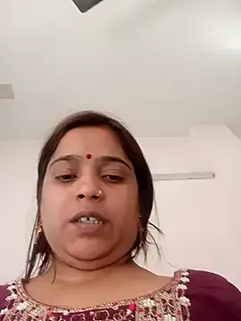 Trisha_71 — I am Trisha gift  me home