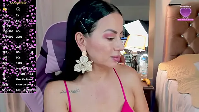 Freechat veronika_naughty on StripChat