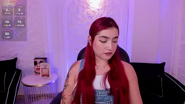 Freechat ViolettCastel on StripChat
