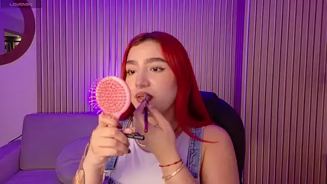 Freechat ViolettCastel on StripChat