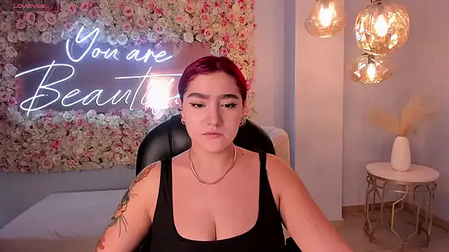 Freechat ViolettCastel on StripChat