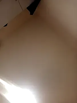 Freechat whatYwantMorrre on StripChat