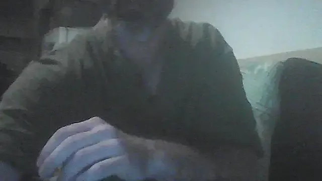 Freechat whatYwantMorrre on StripChat