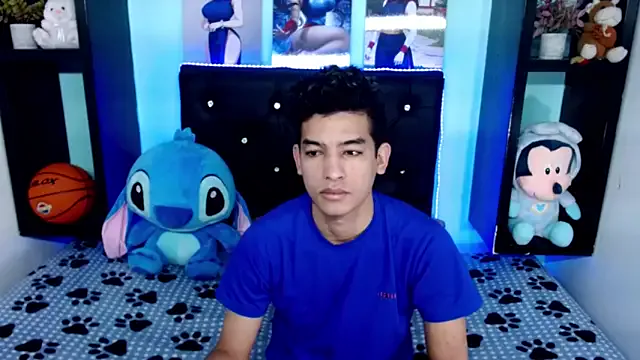 x_oliver_x — naked