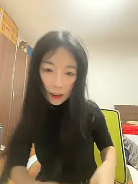 Freechat yourkeer on StripChat