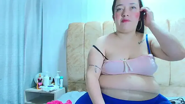 StripChat Zoe_Curvy is Freechat Zoe_Curvy — Red buttocks